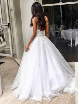 Ball Gown Spaghetti Sweep Train Tulle Wedding Dress with Appliques 